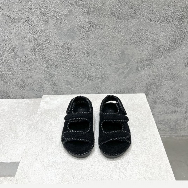 bo*te*ga Ve*ne*ta sandals